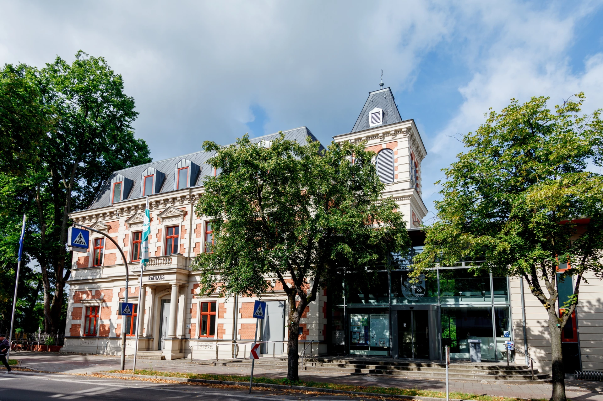 Rathaus Straßenansicht